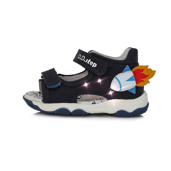 D.D.Step világító szandál G064-41202-23